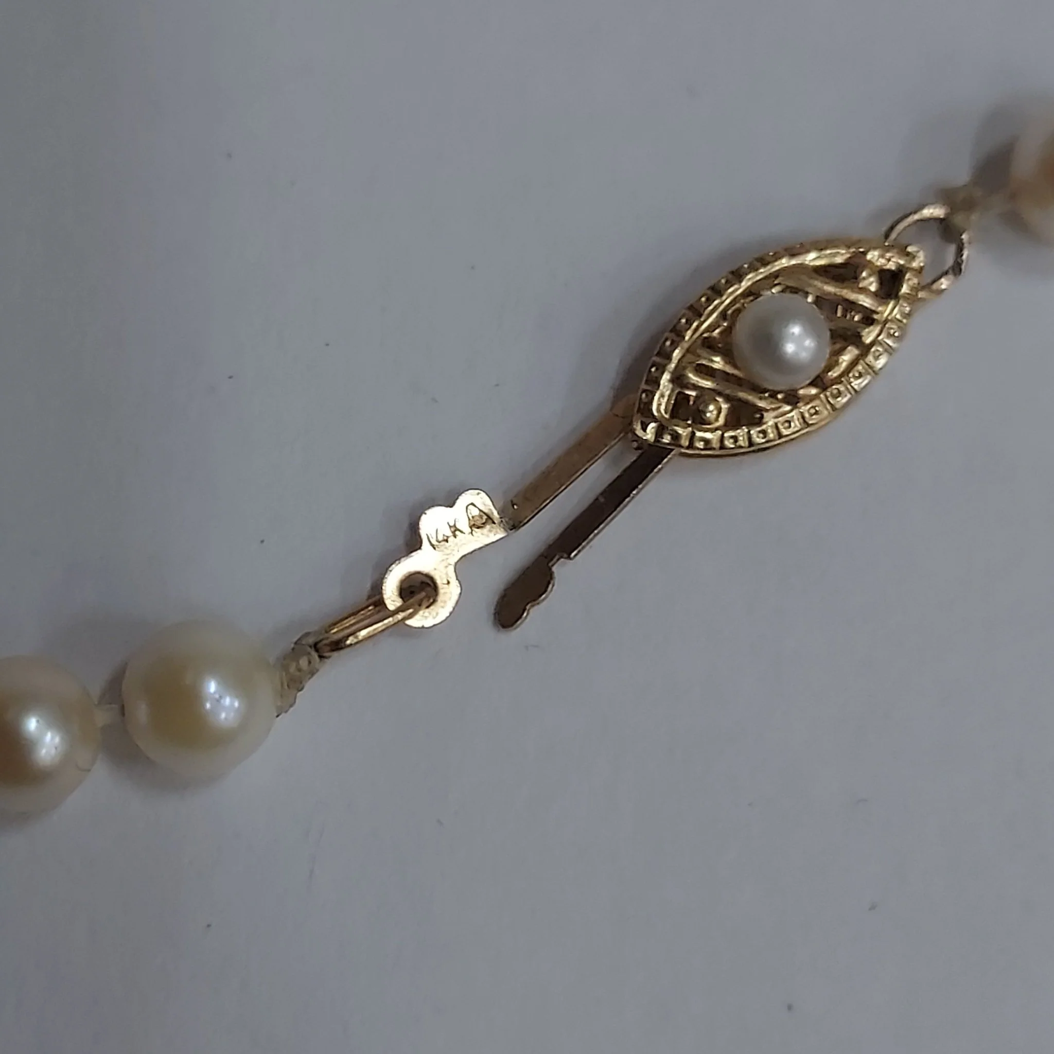 14K Gold & Pearl Necklace - Image 4