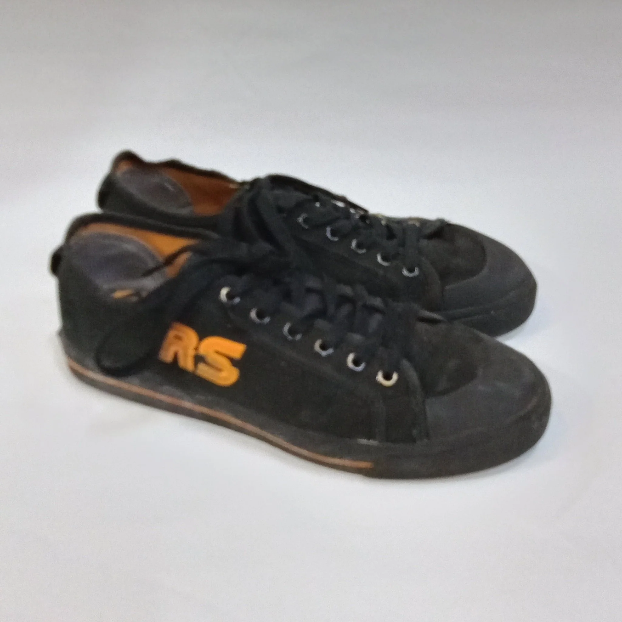 Raf Simons x Adidas Spirt Low Sneakers - Image 3