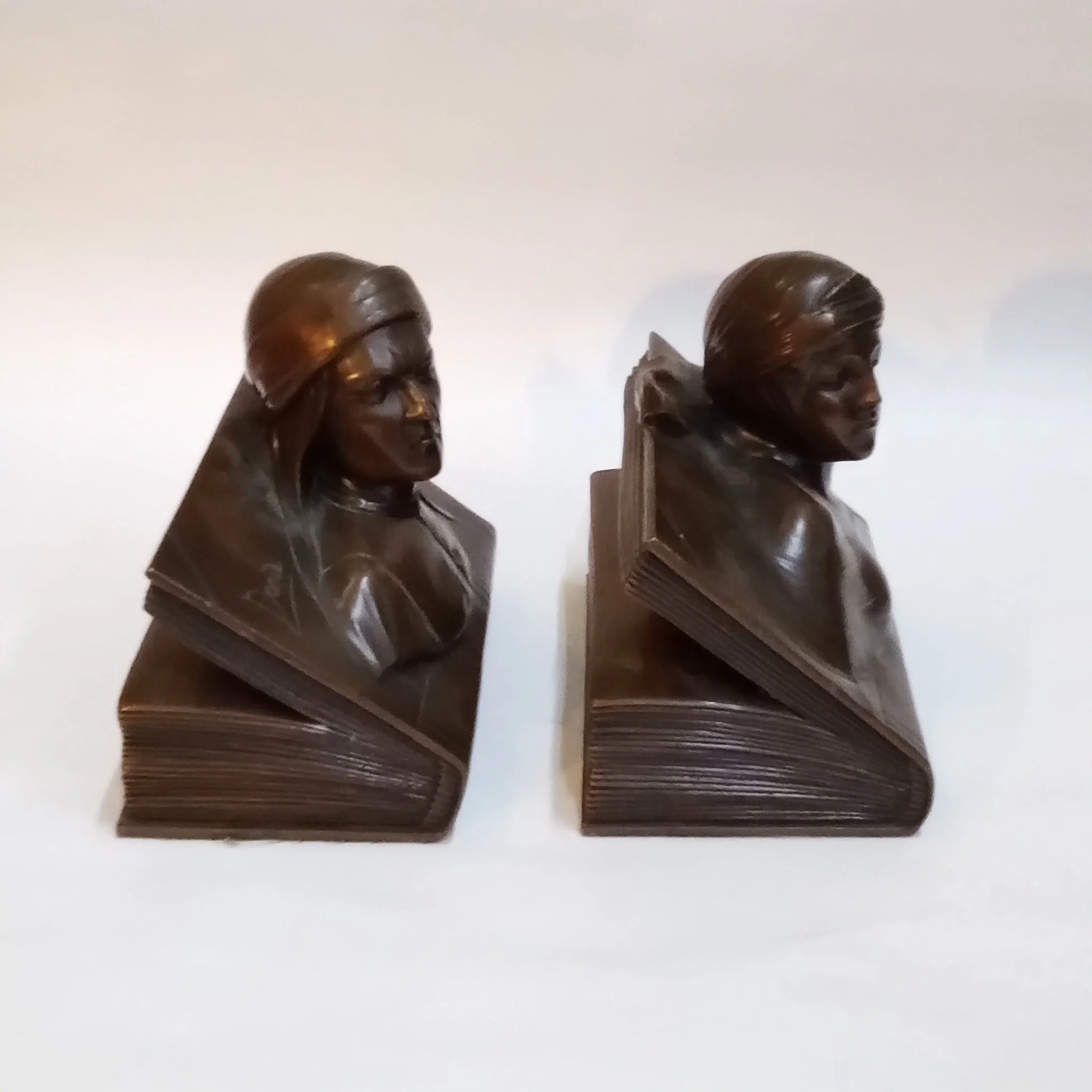 Jennings Brothers Vintage Bronze Dante & Beatrice Bookends - Image 5