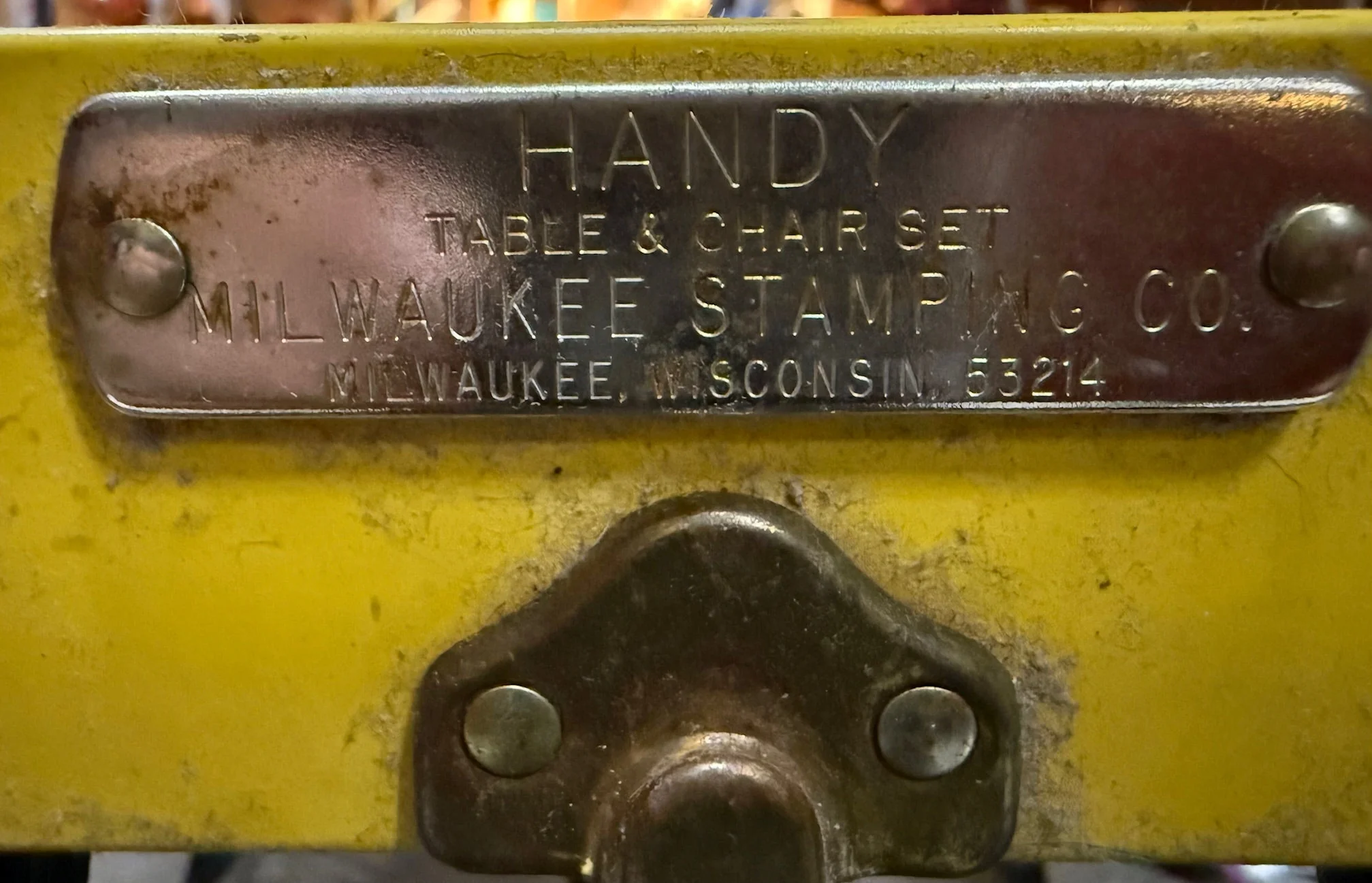 Vintage "Handy" Suitcase Folding Picnic Table & Chair Set Milwaukee Stamping Co. - Image 4